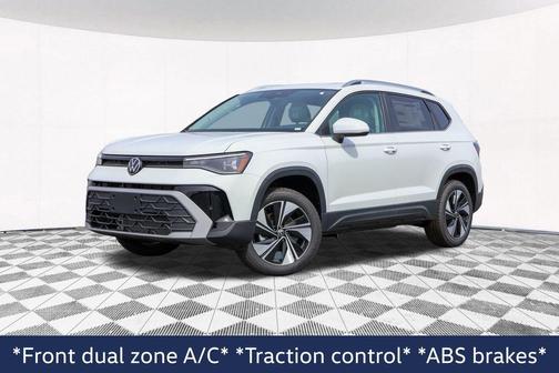 2025 Volkswagen Taos 1.5T SE
