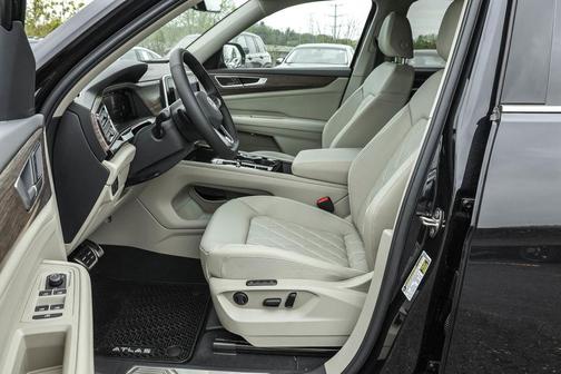 2025 Volkswagen Atlas 2.0T SEL Premium R-Line