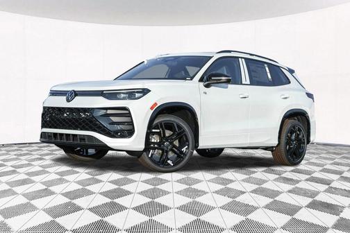 2025 Volkswagen Tiguan 2.0T SE R-Line Black