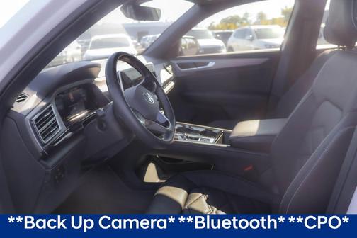 2024 Volkswagen Atlas Cross Sport 2.0T SE w/Technology