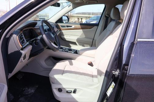 2025 Volkswagen Atlas 2.0T SE