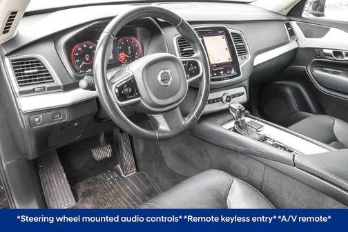 2016 Volvo XC90 T5 Momentum