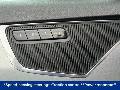 2016 Volvo XC90 T5 Momentum