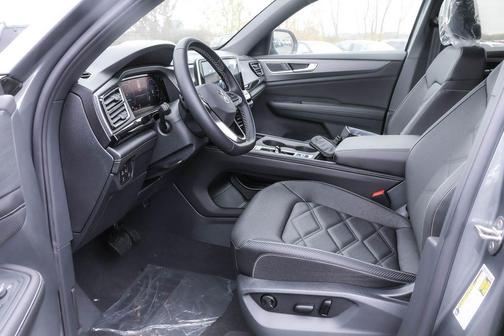 2025 Volkswagen Atlas Cross Sport 2.0T SE