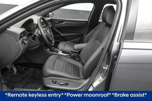 2022 Volkswagen Passat 2.0T R-Line