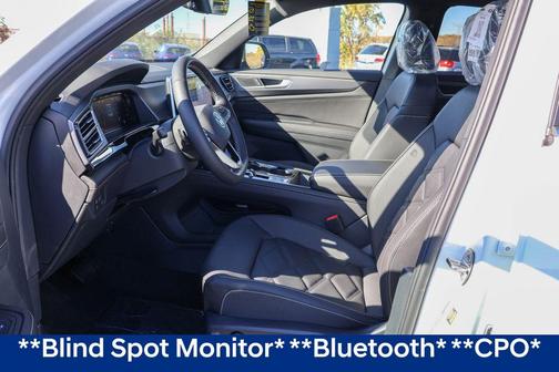 2025 Volkswagen Atlas Cross Sport 2.0T SE w/Technology