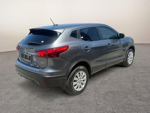 2017 Nissan Rogue Sport S