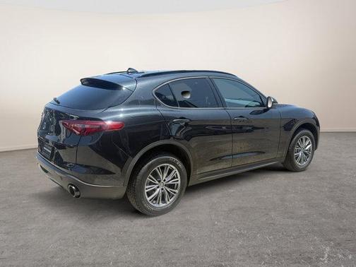2022 Alfa Romeo Stelvio Sprint