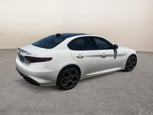 2022 Alfa Romeo Giulia Ti