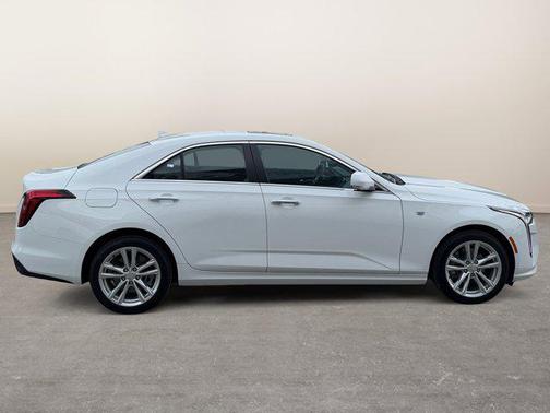 2025 Cadillac CT4 Luxury RWD