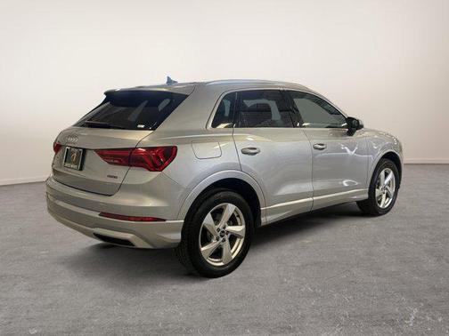 2022 Audi Q3 40 Premium
