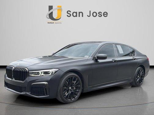Bernina Grey Amber Effect 2021 BMW 740 740i M Sport Package