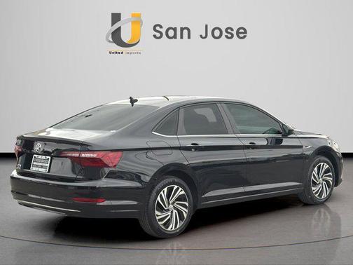 Deep Black Pearl 2021 Volkswagen Jetta 1.4T SEL