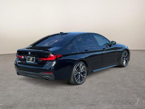 2022 BMW 530 i