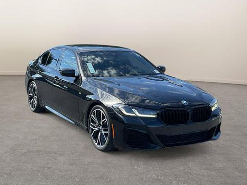 2022 BMW 530 i