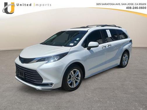 2023 Toyota Sienna XLE 7 Passenger