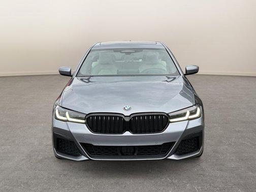 2022 BMW 530 i