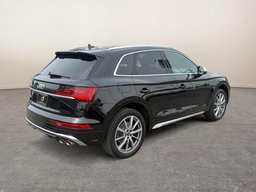 2022 Audi SQ5 3.0T Premium Plus