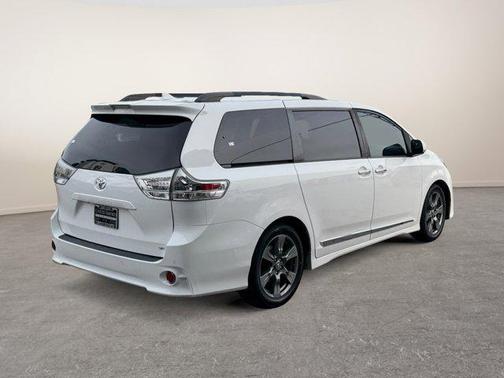 2019 Toyota Sienna SE Premium
