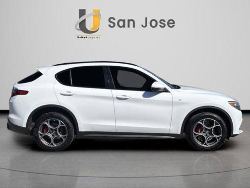 2022 Alfa Romeo Stelvio Ti