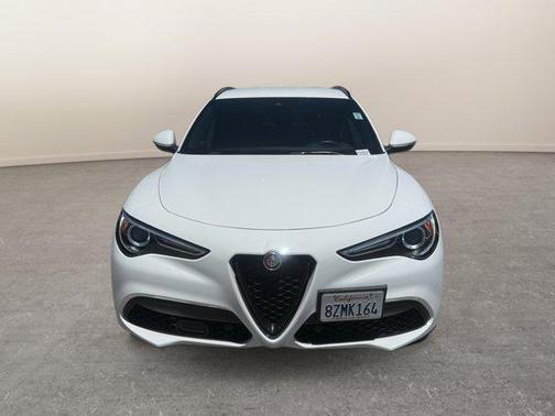 2022 Alfa Romeo Stelvio Sprint