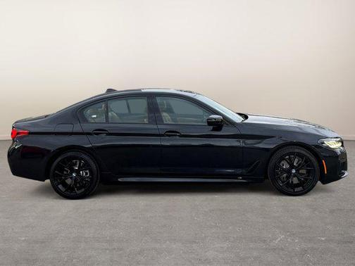 2022 BMW 540 i