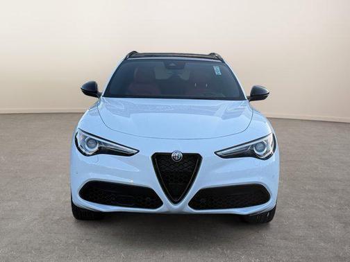 2023 Alfa Romeo Stelvio Veloce AWD