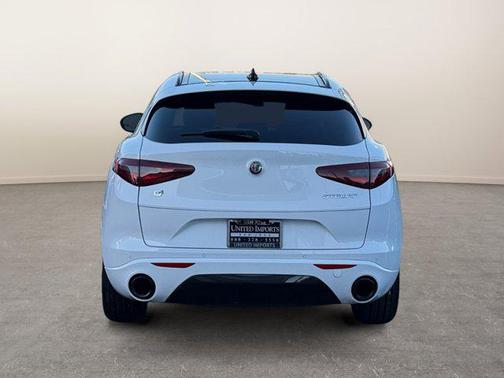 2023 Alfa Romeo Stelvio Veloce AWD