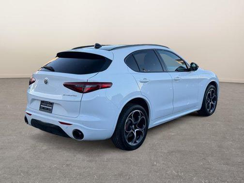 2023 Alfa Romeo Stelvio Veloce AWD