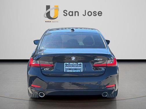 Jet Black 2023 BMW 330 330i