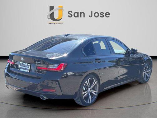 Jet Black 2023 BMW 330 330i