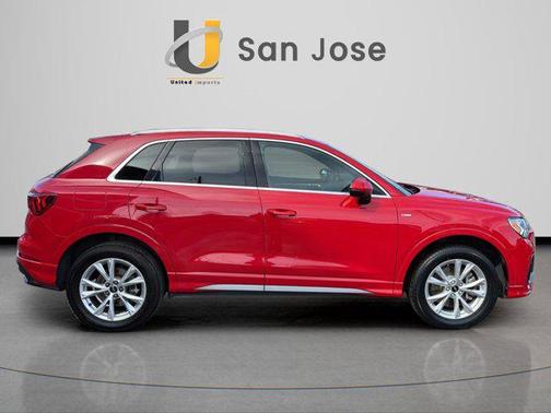 2024 Audi Q3 Premium 45 TFSI S line quattro Tiptronic