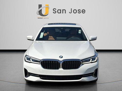 2023 BMW 530 i