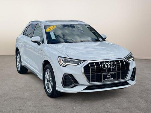 2024 Audi Q3 Premium 45 TFSI S line quattro Tiptronic
