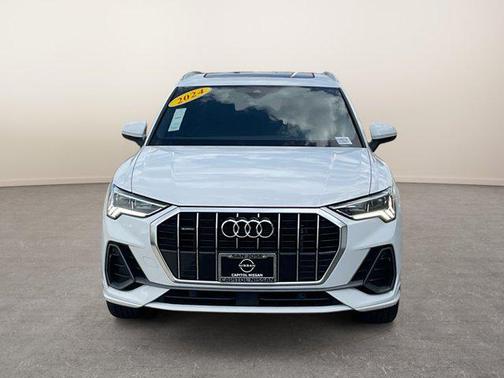 2024 Audi Q3 Premium 45 TFSI S line quattro Tiptronic