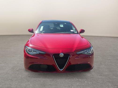 2021 Alfa Romeo Giulia Base