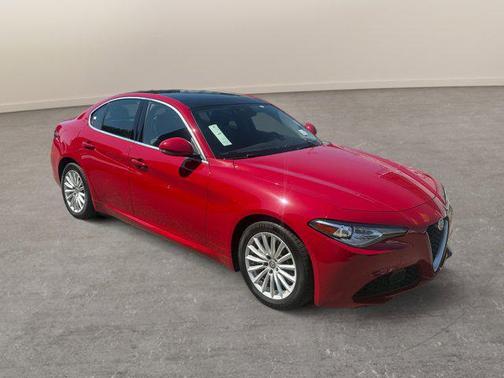 2021 Alfa Romeo Giulia Base