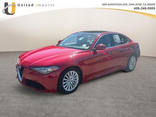 2021 Alfa Romeo Giulia Base