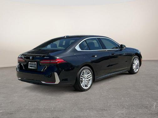 2024 BMW 530 i