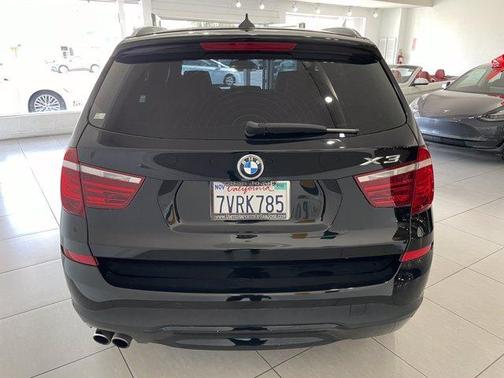 Photo 5 of 27 of 2017 BMW X3 sDrive28i