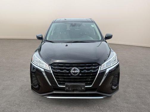 2022 Nissan Kicks S