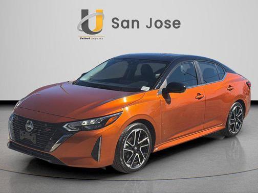 Monarch Orange Metallic/Super Black 2025 Nissan Sentra SR