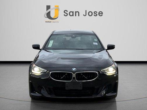 2023 BMW 230 i