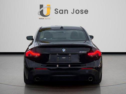 2023 BMW 230 i