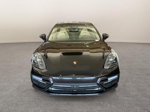 2017 Porsche Panamera Turbo