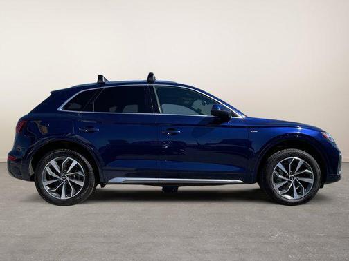 2022 Audi Q5 45 S line Premium Plus
