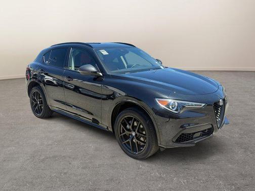 2021 Alfa Romeo Stelvio Base