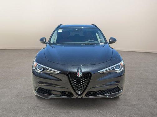 2021 Alfa Romeo Stelvio Base