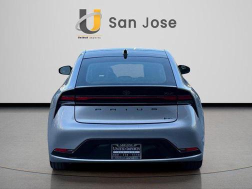 2024 Toyota Prius XLE