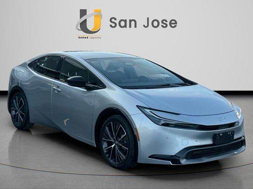 2024 Toyota Prius XLE